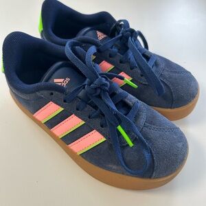 Adidas Kids Sneakers - Navy and Neon Pink